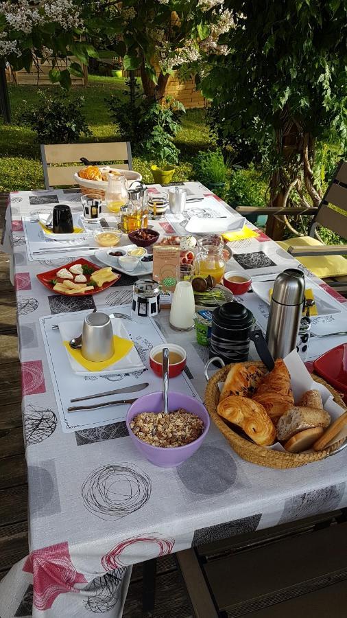 Bed and Breakfast Au Coeur Du Bien Etre Monteaux Exterior foto