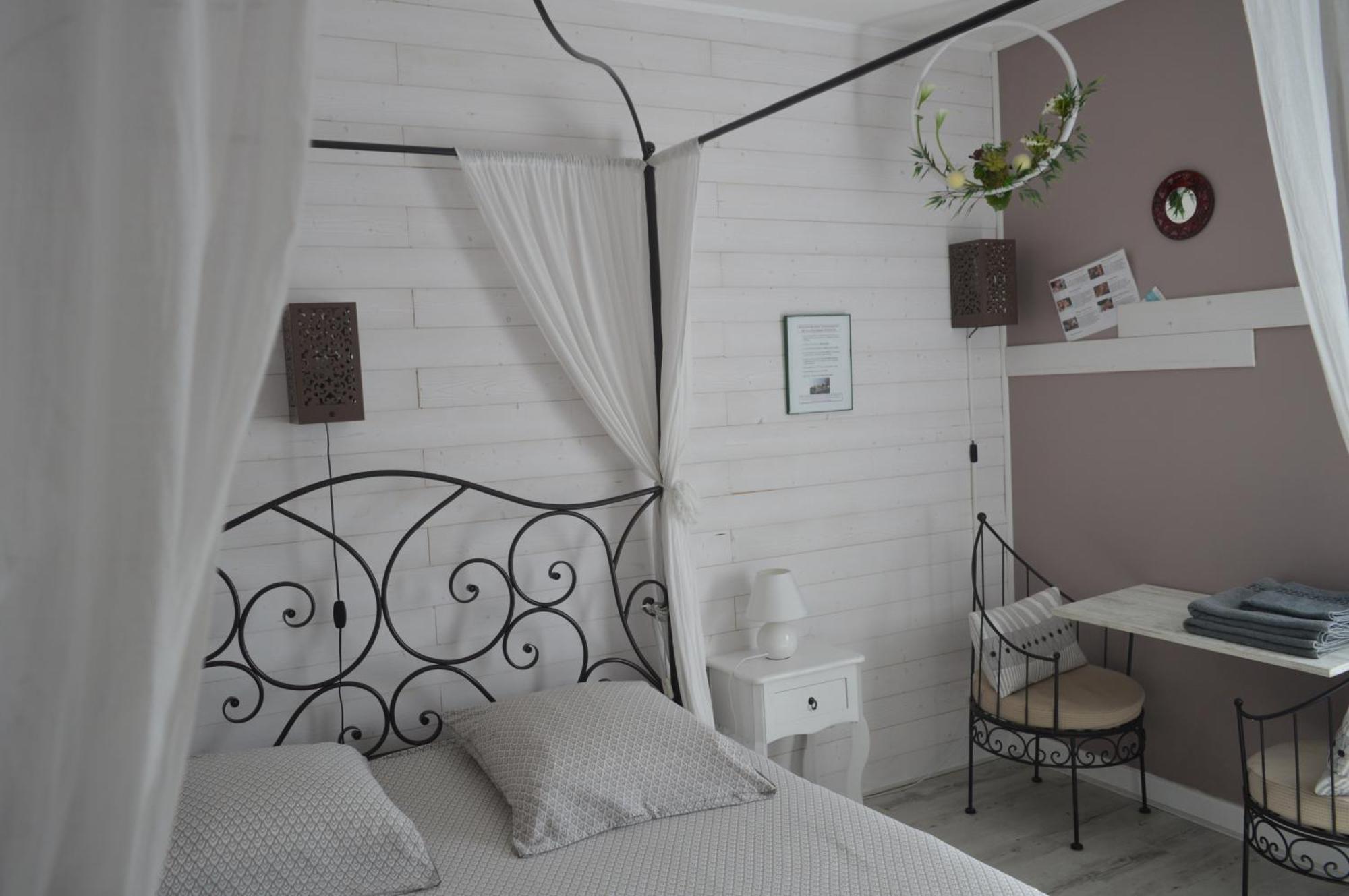 Bed and Breakfast Au Coeur Du Bien Etre Monteaux Exterior foto
